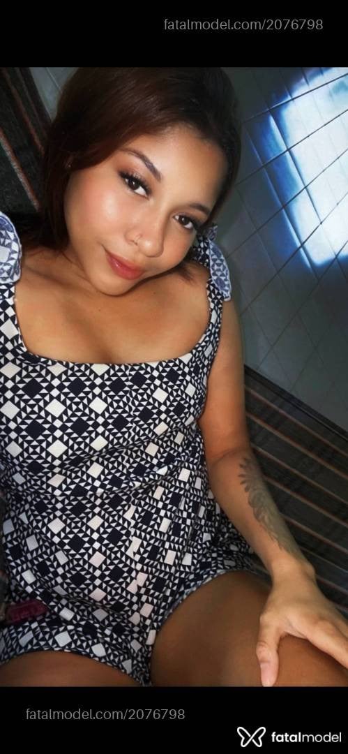 Acompanhante mulher morena (o) de olhos pretos - Renata