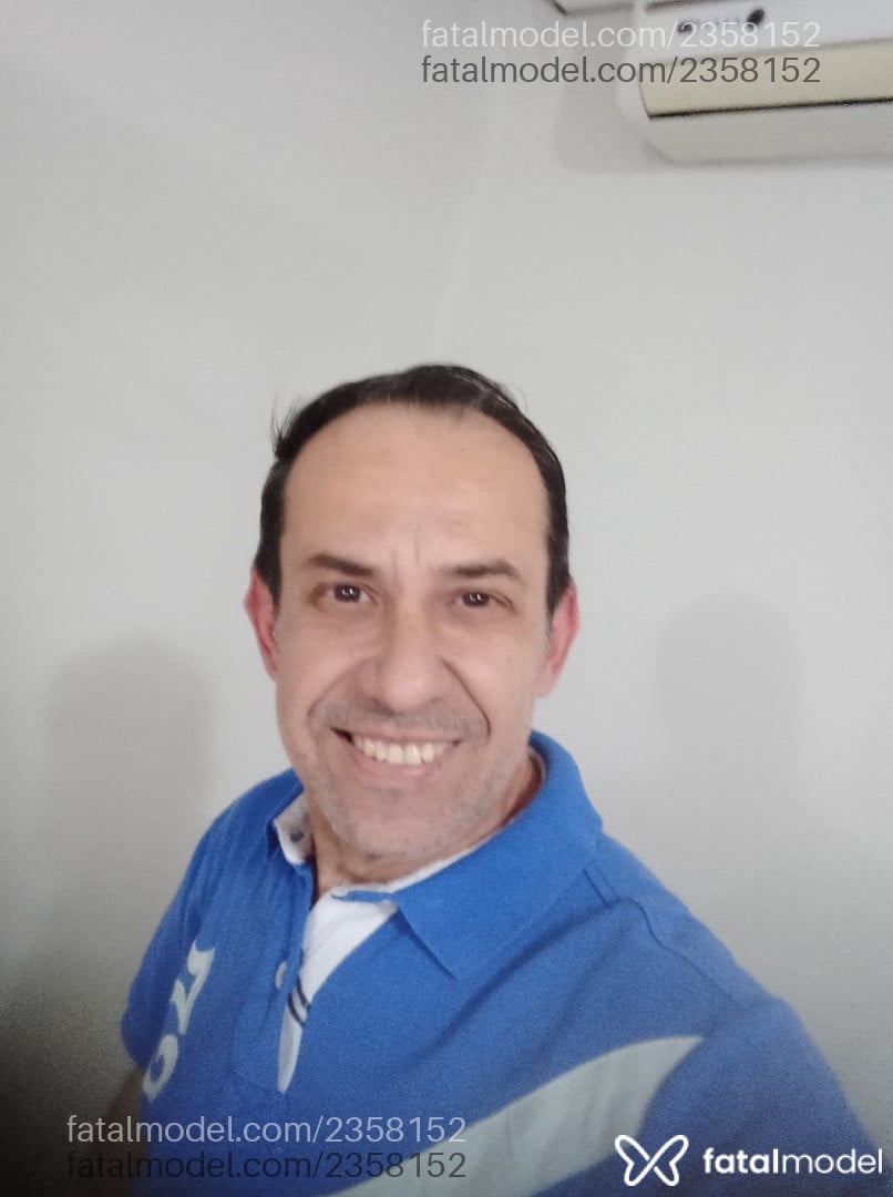 Acompanhante homem com cabelo castanho de olhos castanhos em Maringá - Alexandre