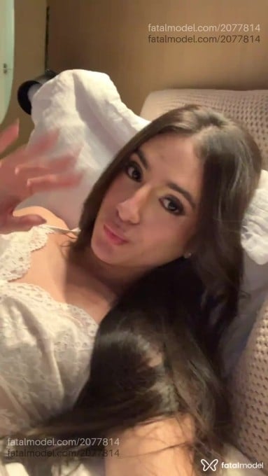 Acompanhante mulher trans com cabelo castanho de olhos castanhos em São Paulo - Elisa Bonucci