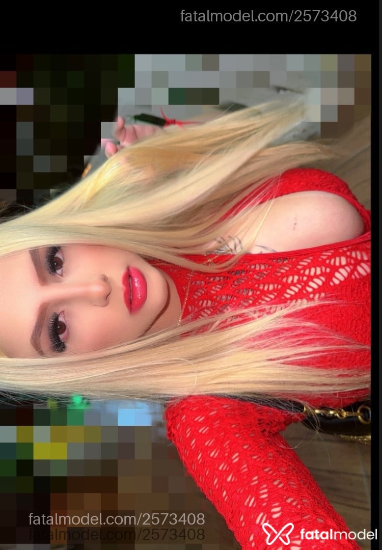 Acompanhante mulher loira (o) de olhos castanhos em Atibaia - Mirella