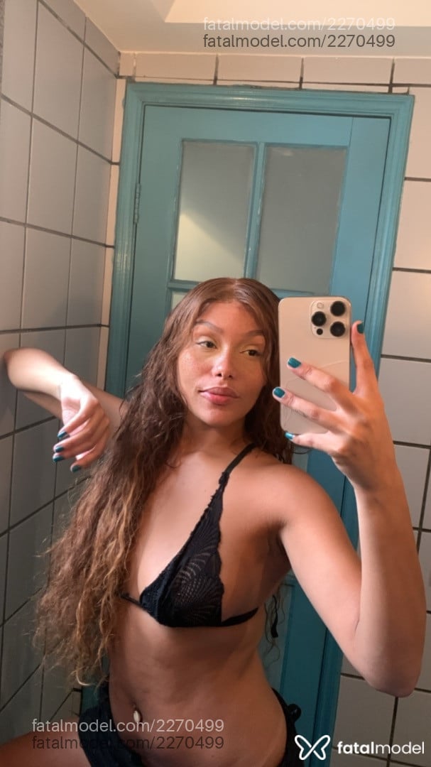 Acompanhante mulher com cabelo castanho de olhos castanhos em Rio de Janeiro - Isis