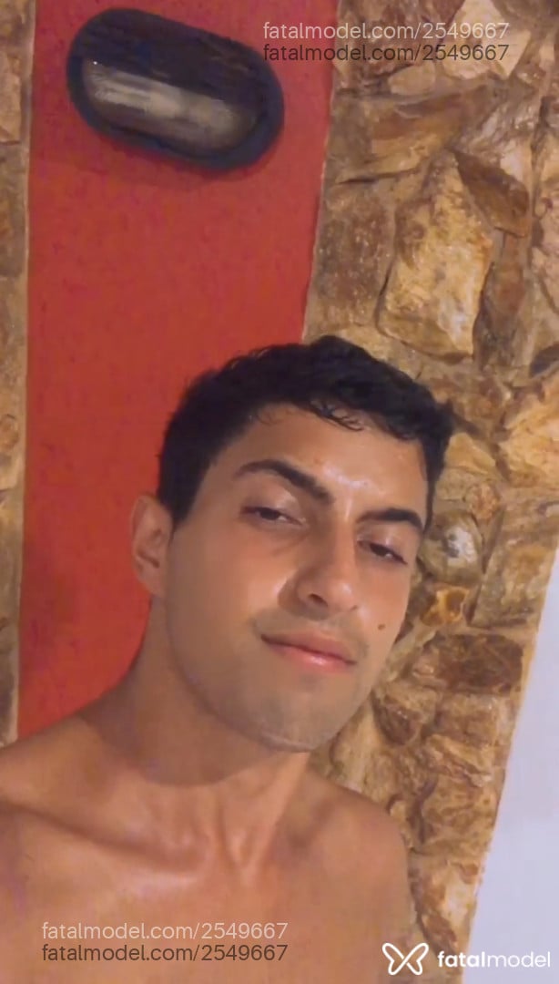 Acompanhante homem morena (o) de olhos castanhos em Capão da Canoa Acompanhante homem morena (o) de olhos castanhos em Capão da Canoa - Kauê Lintez