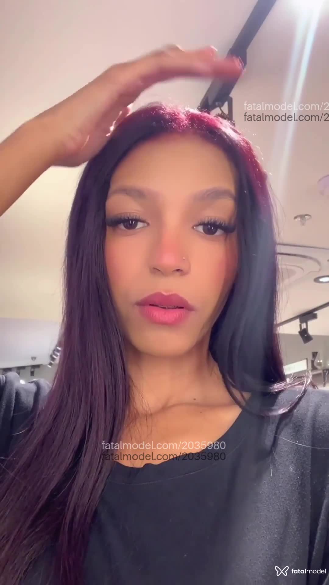 Acompanhante mulher com cabelo castanho de olhos castanhos em Campinas - Atena