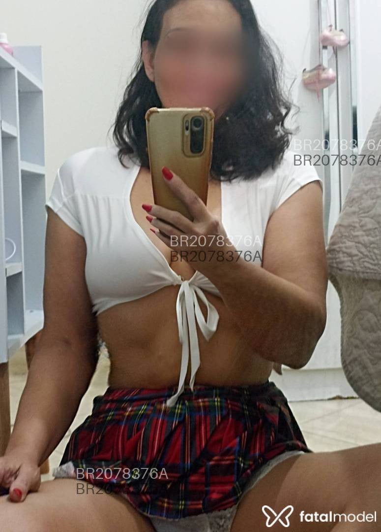 Acompanhante mulher com cabelo castanho de olhos castanhos - Liz Mello