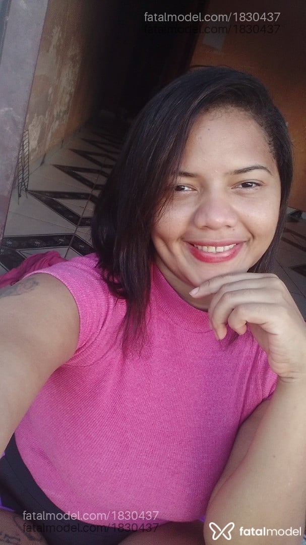 Acompanhante mulher com cabelo castanho de olhos castanhos - Gisilva Acompanhante mulher com cabelo castanho de olhos castanhos - Gisilva