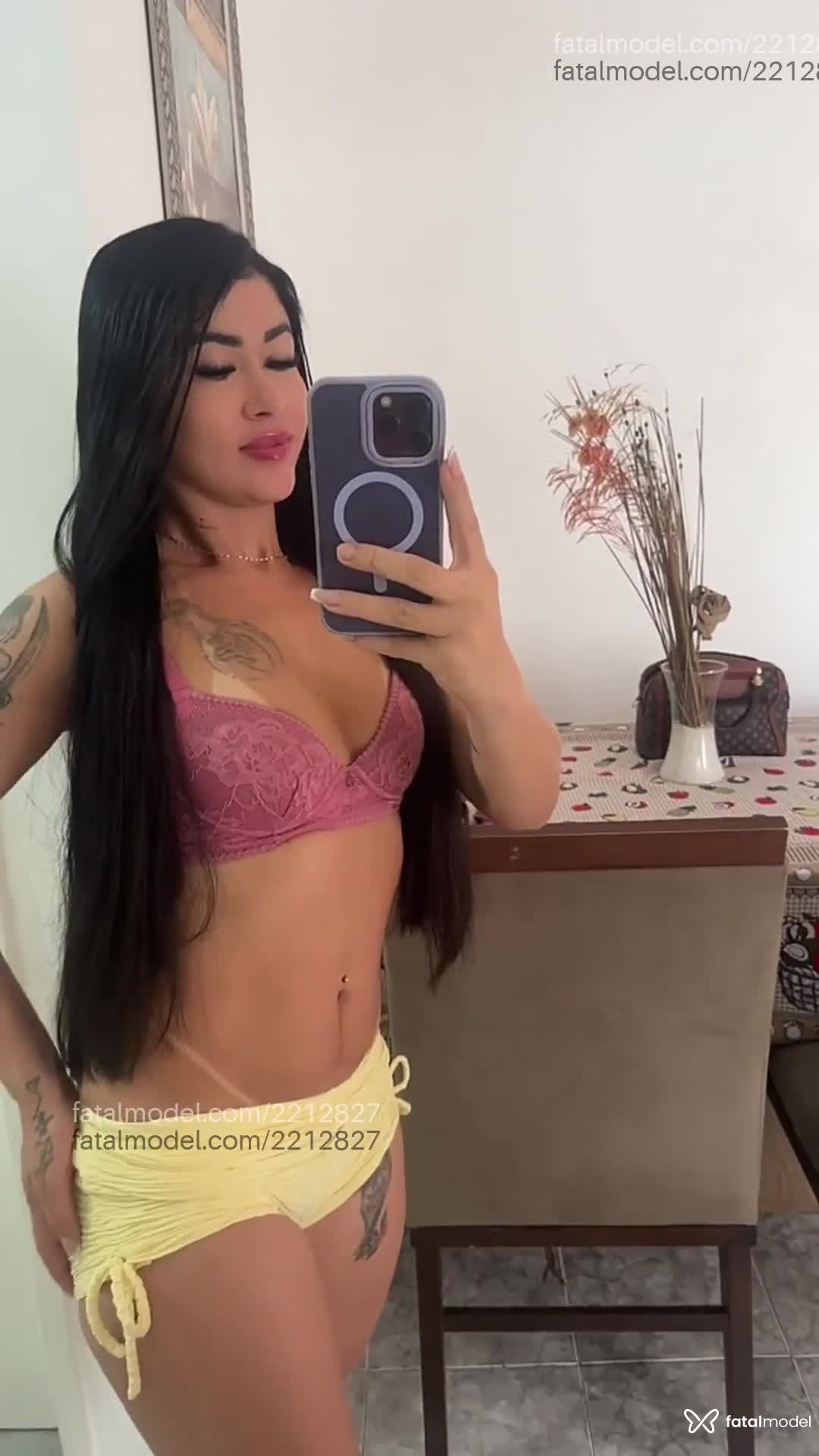 Acompanhante mulher morena (o) de olhos castanhos em São Paulo Acompanhante mulher morena (o) de olhos castanhos em São Paulo - Tokyo Kobayashi