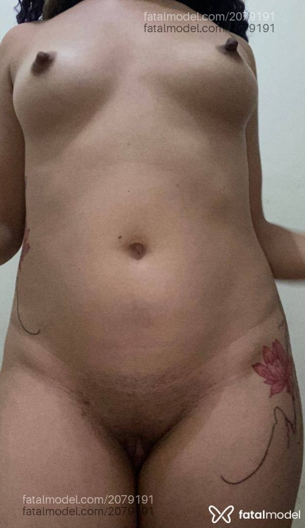 Acompanhante mulher com cabelo castanho de olhos mel em Paiçandu - Megan