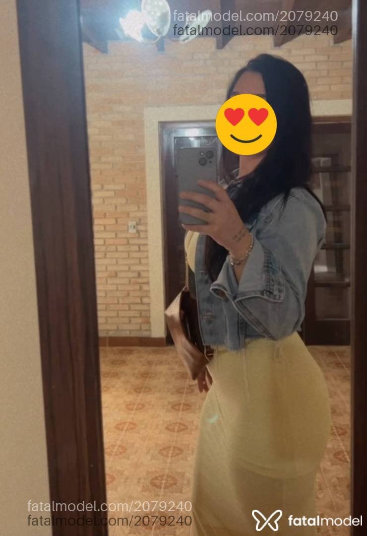 Acompanhante mulher morena (o) de olhos mel - Serena