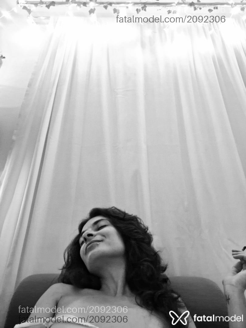 Acompanhante mulher com cabelo castanho de olhos castanhos em São Paulo - Olívia