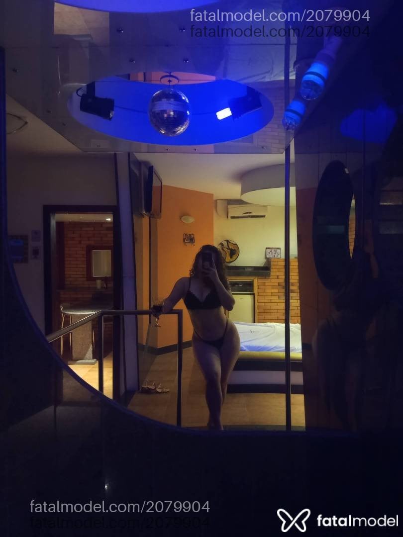Acompanhante mulher loira (o) de olhos verdes em Vitória da Conquista - Alemã