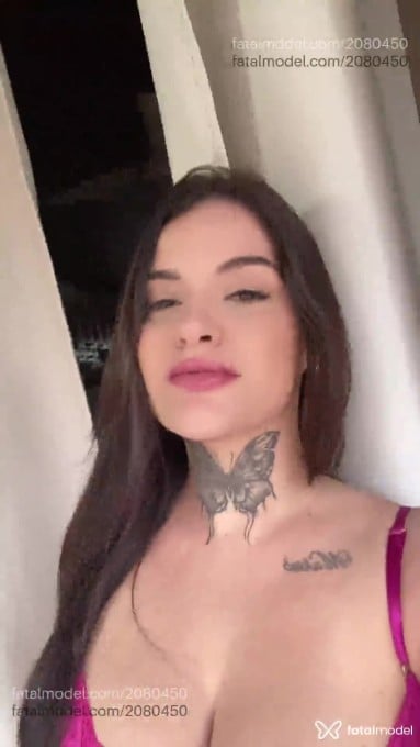 Acompanhante mulher com cabelo castanho de olhos mel em Florianópolis - Nicolly