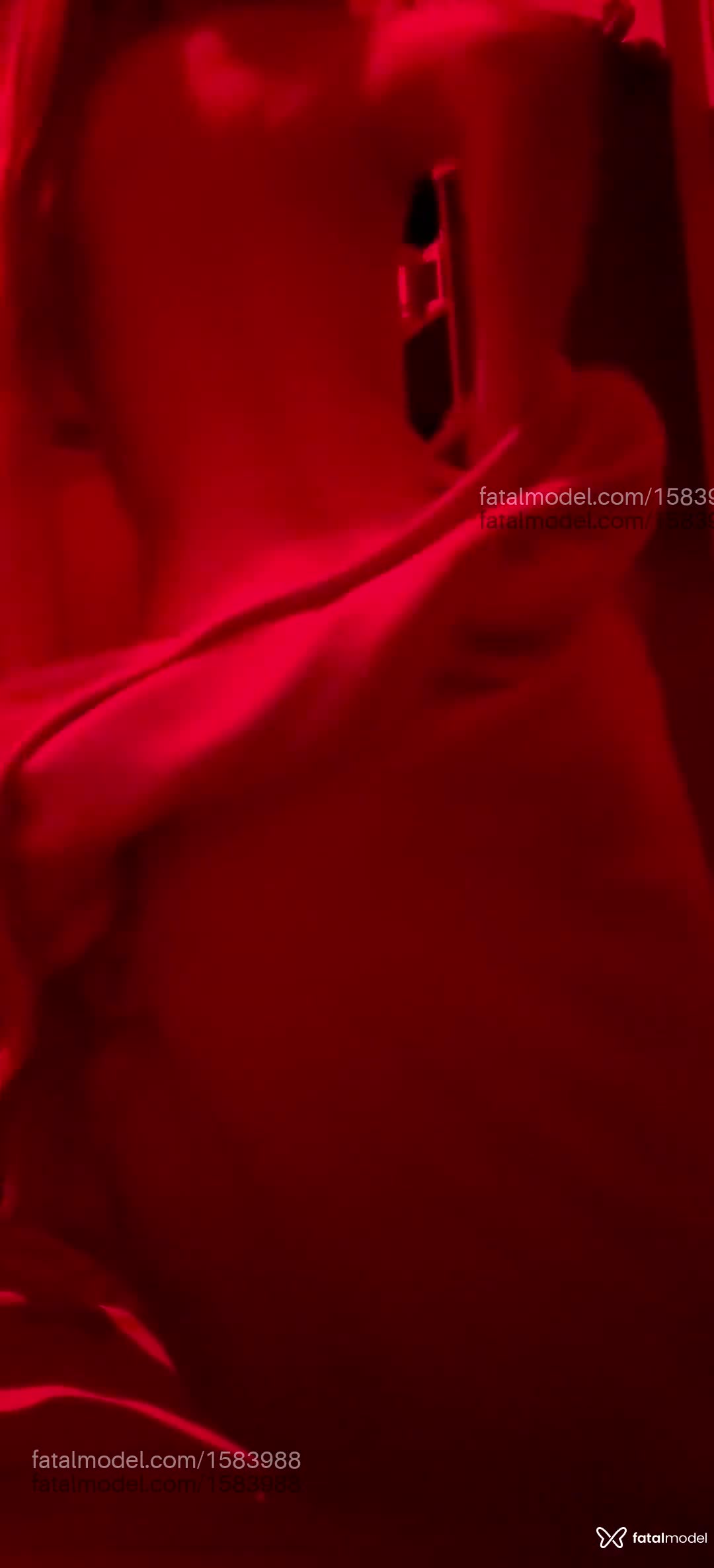 Acompanhante mulher loira (o) de olhos castanhos em Maringá - Brenda Beatriz