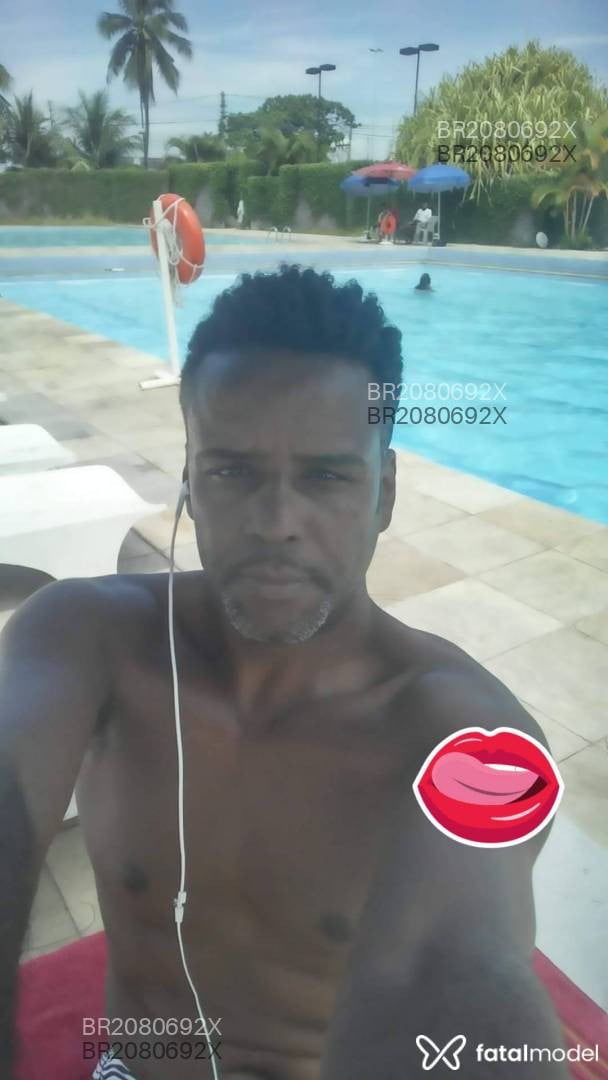 Acompanhante homem morena (o) de olhos pretos em Nova Friburgo - Marron