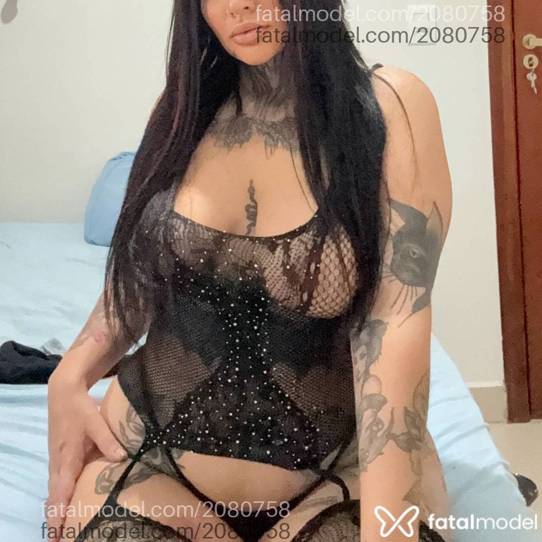 Acompanhante mulher morena (o) de olhos castanhos - Bruna