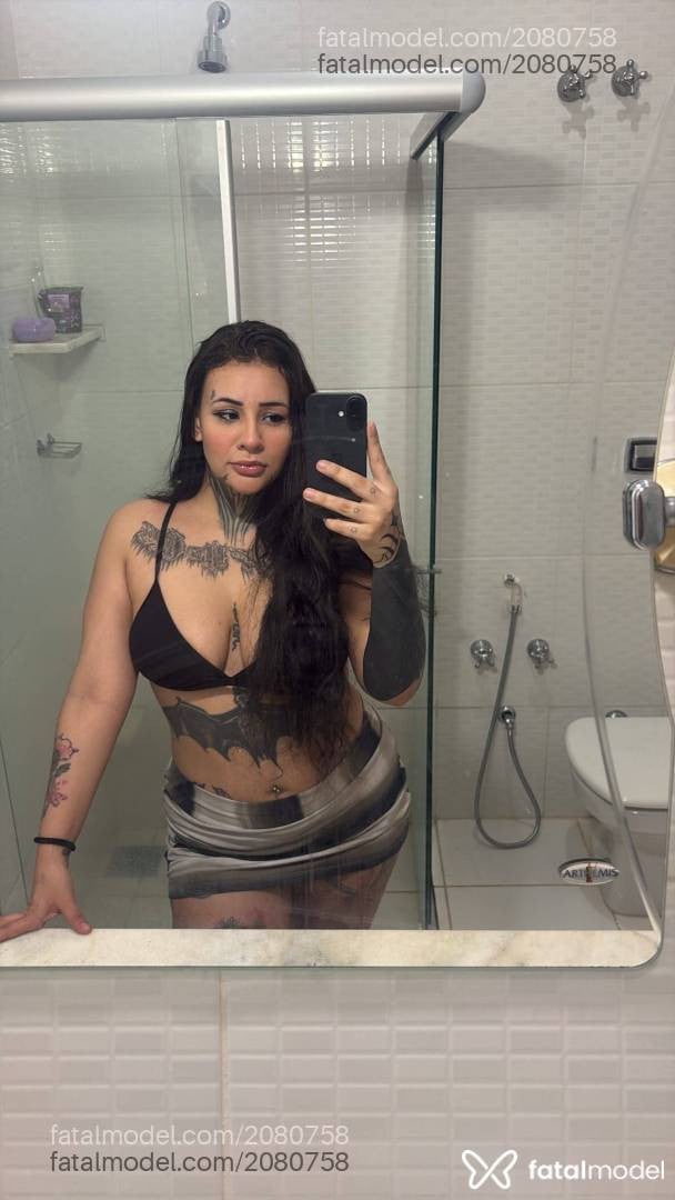 Acompanhante mulher morena (o) de olhos castanhos - Bruna