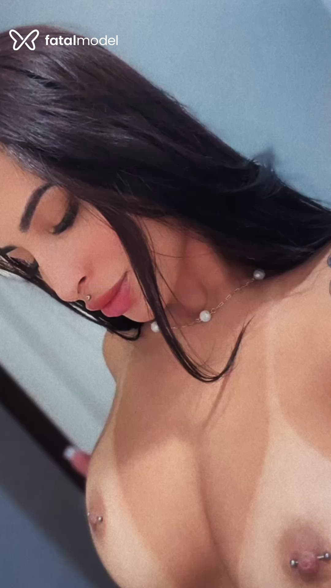 Acompanhante mulher com cabelo castanho de olhos castanhos em Imbituba - Shai