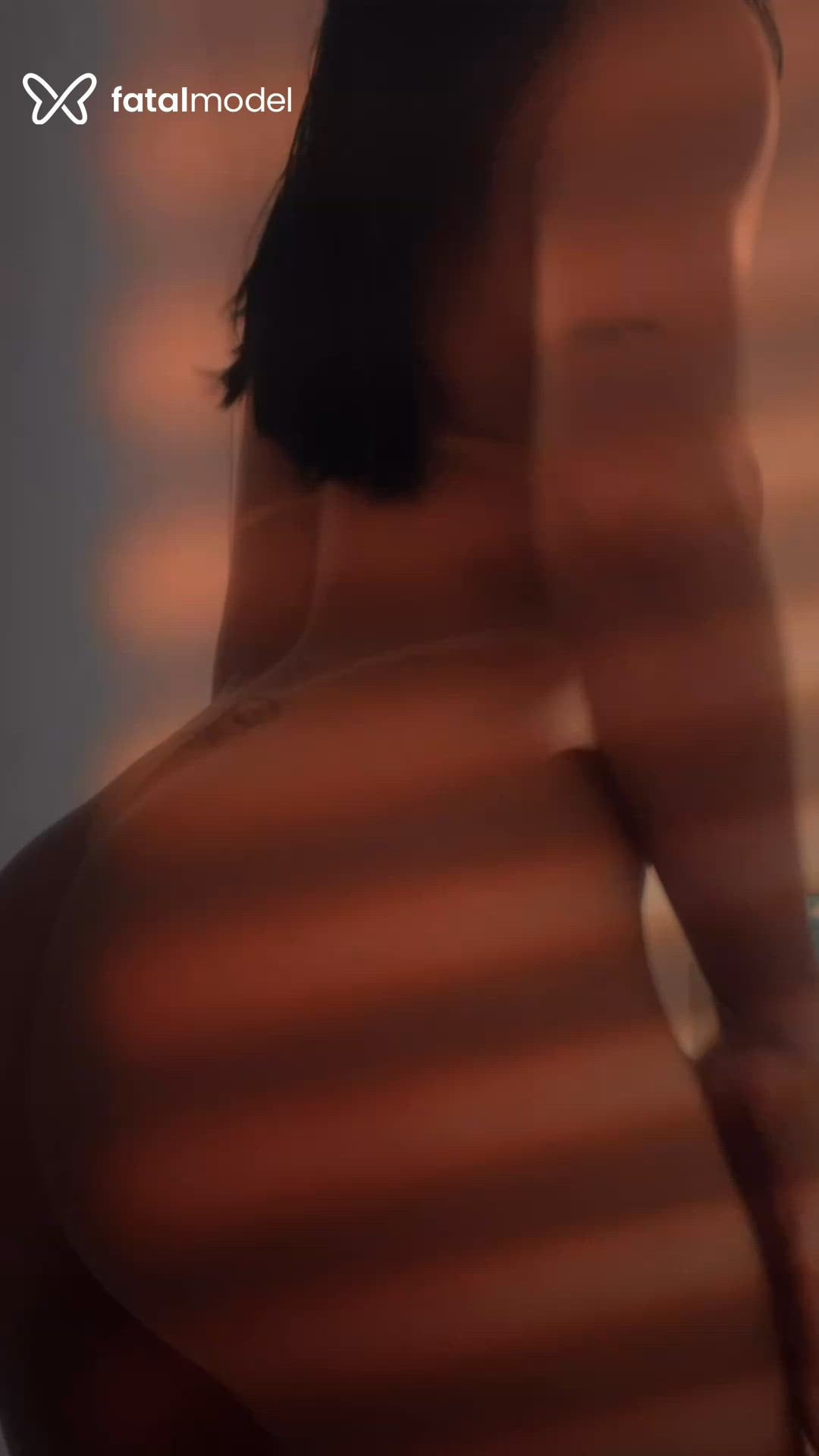 Acompanhante mulher com cabelo castanho de olhos castanhos em Imbituba - Shai