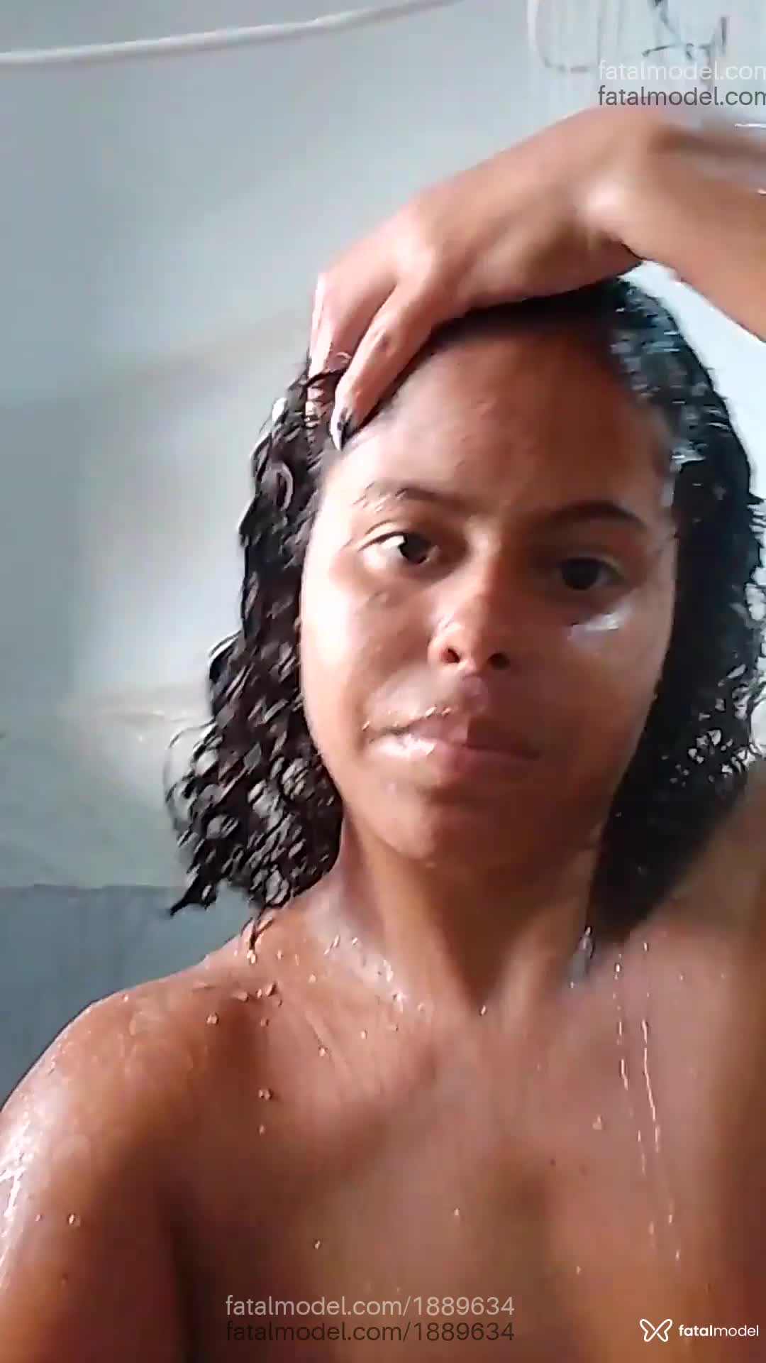 Acompanhante mulher morena (o) de olhos pretos em Bauru - Nilza