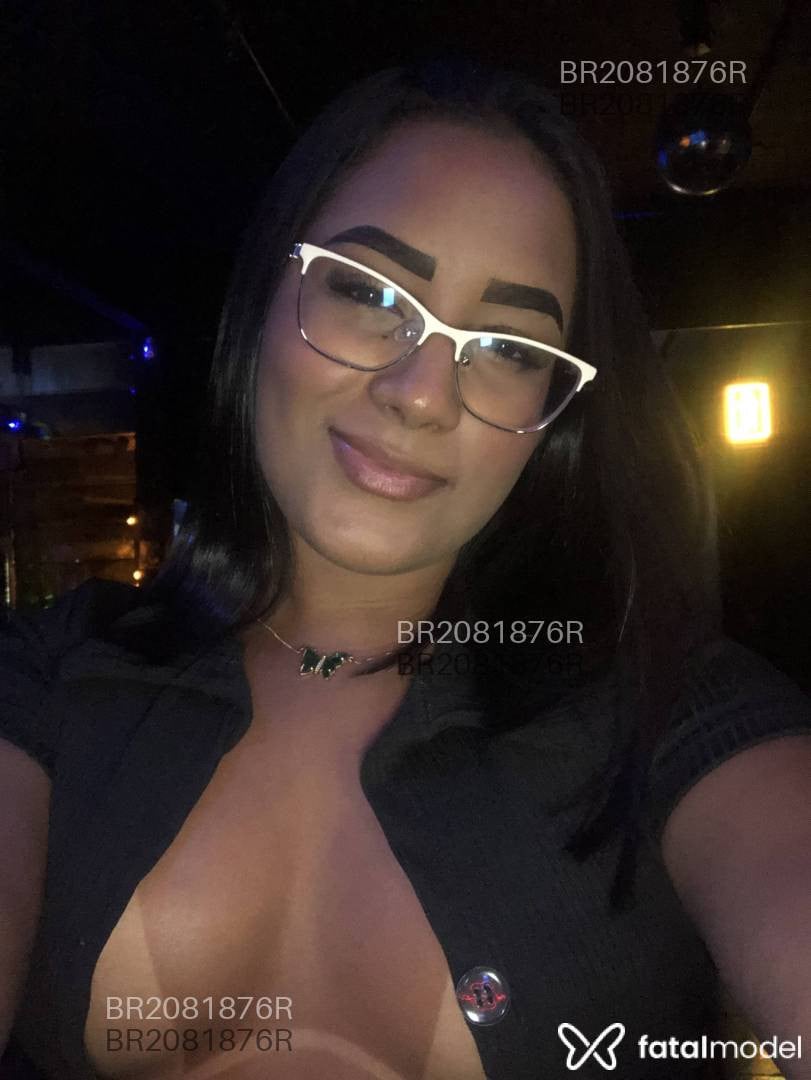 Acompanhante mulher morena (o) de olhos pretos em Rio de Janeiro - Laura