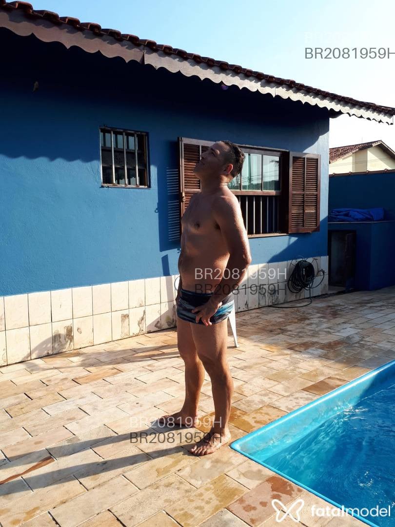 Acompanhante homem com cabelo castanho de olhos castanhos em São Paulo Acompanhante homem com cabelo castanho de olhos castanhos em São Paulo - Marcelo