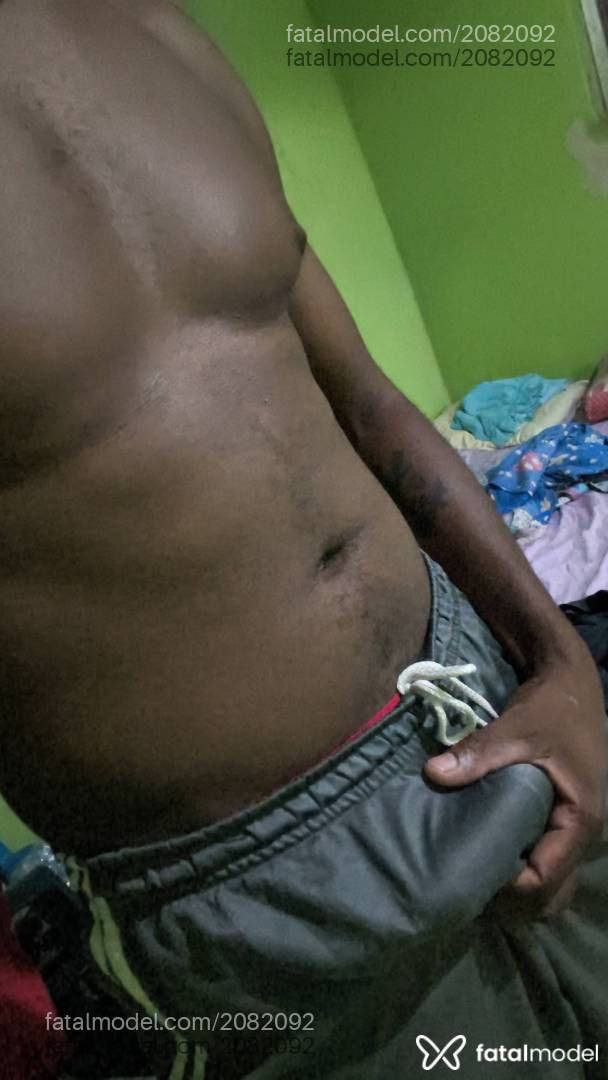 Acompanhante homem morena (o) de olhos castanhos em Rio de Janeiro - Jn Oliveira