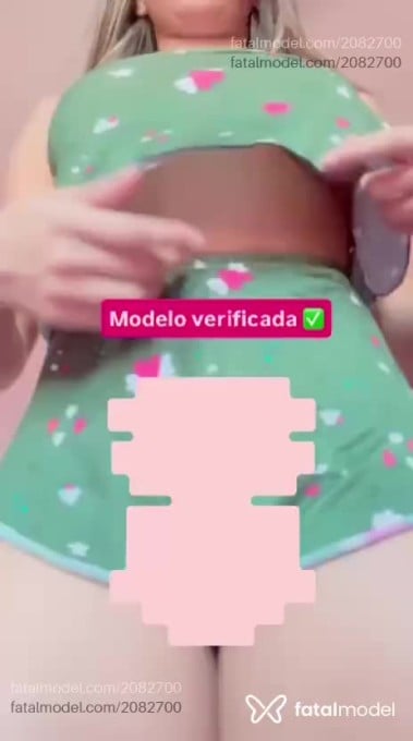 Acompanhante mulher loira (o) de olhos castanhos em Virtual - Valentina