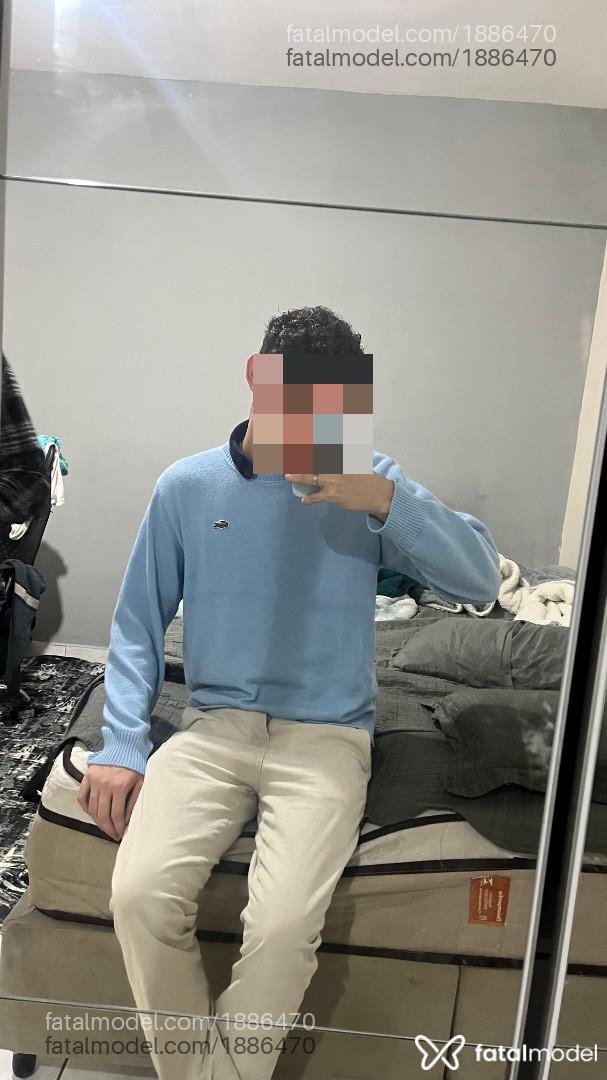Acompanhante homem com cabelo castanho de olhos castanhos em São Paulo Acompanhante homem com cabelo castanho de olhos castanhos em São Paulo - Luc