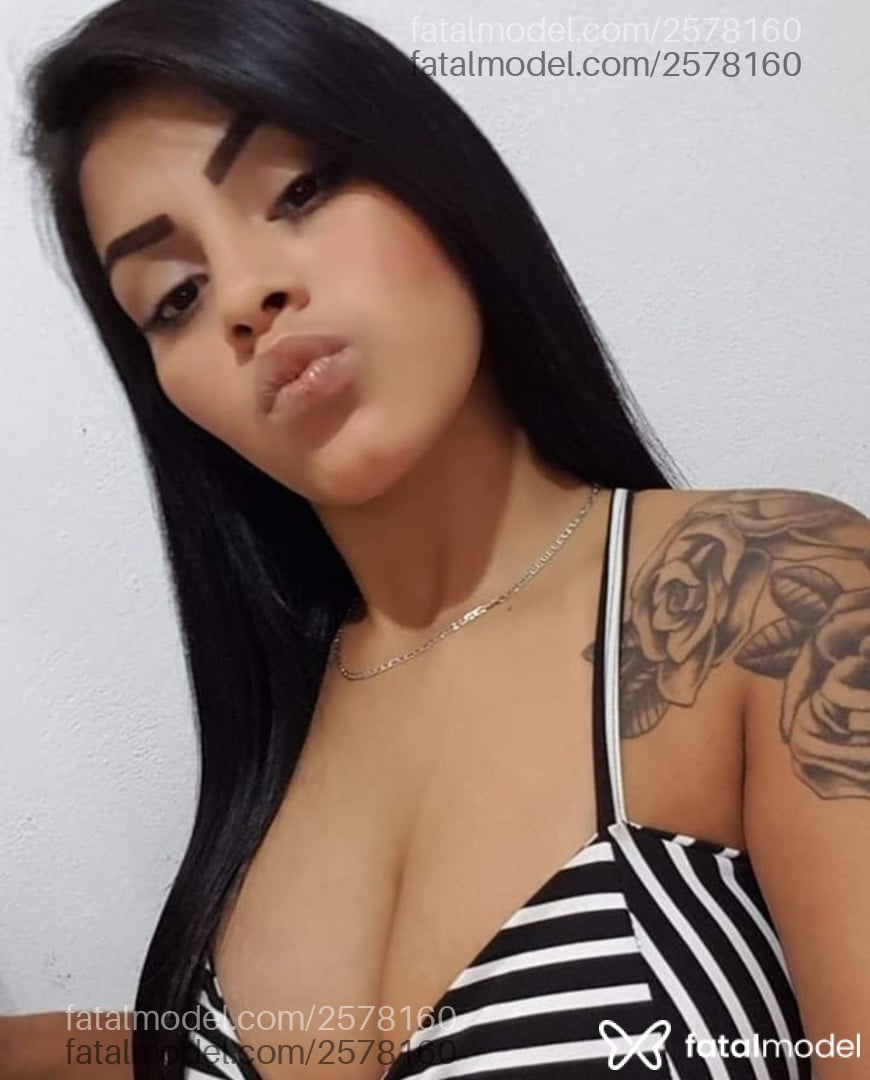 Acompanhante mulher com cabelo castanho de olhos castanhos em Porto Alegre - Larissa Mel