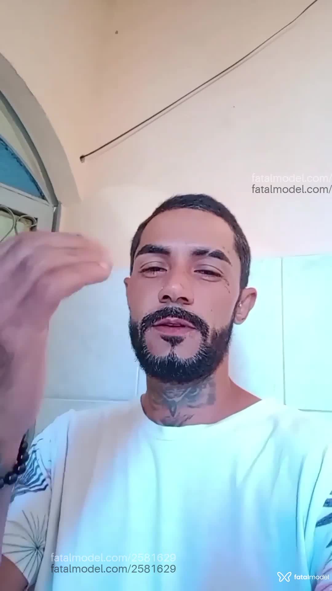 Acompanhante homem morena (o) de olhos castanhos em Virtual - Putífero