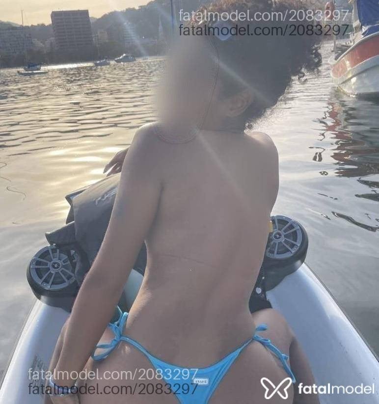 Acompanhante mulher com cabelo castanho de olhos pretos em Florianópolis - Nathaly Lopes