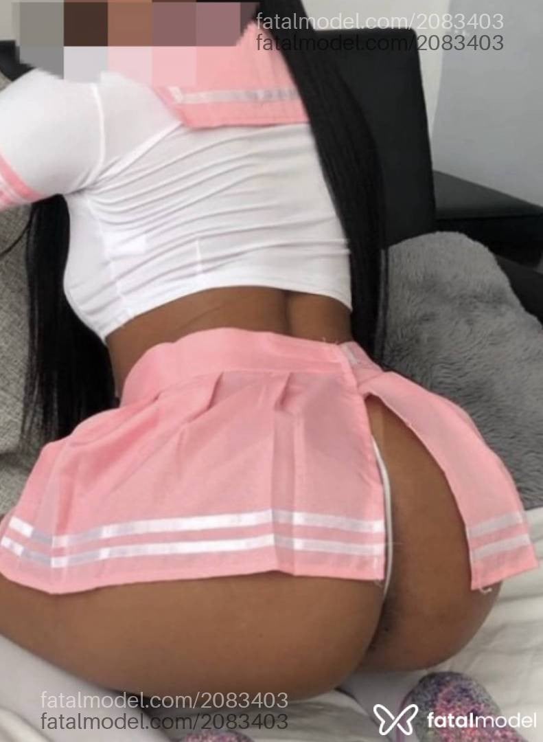 Acompanhante mulher com cabelo castanho de olhos castanhos - Daniella