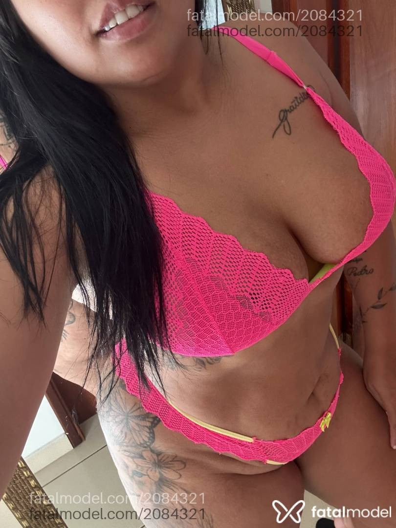 Acompanhante mulher morena (o) de olhos mel em Mogi Guaçu - Iiiz