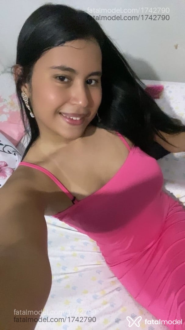Acompanhante mulher trans morena (o) de olhos pretos em Cuiabá - Maia