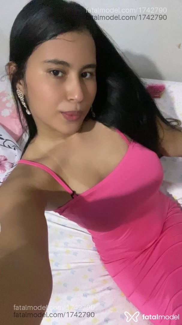 Acompanhante mulher trans morena (o) de olhos pretos em Cuiabá - Maia