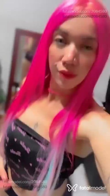 Acompanhante mulher loira (o) de olhos castanhos em Campina Grande - Débora