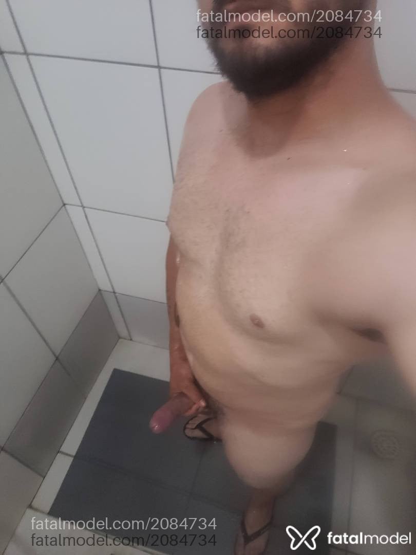 Acompanhante homem morena (o) de olhos castanhos - Alex