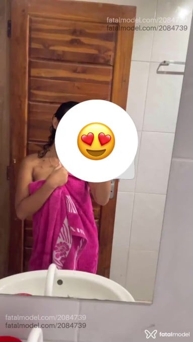Acompanhante mulher morena (o) de olhos castanhos - Fernanda