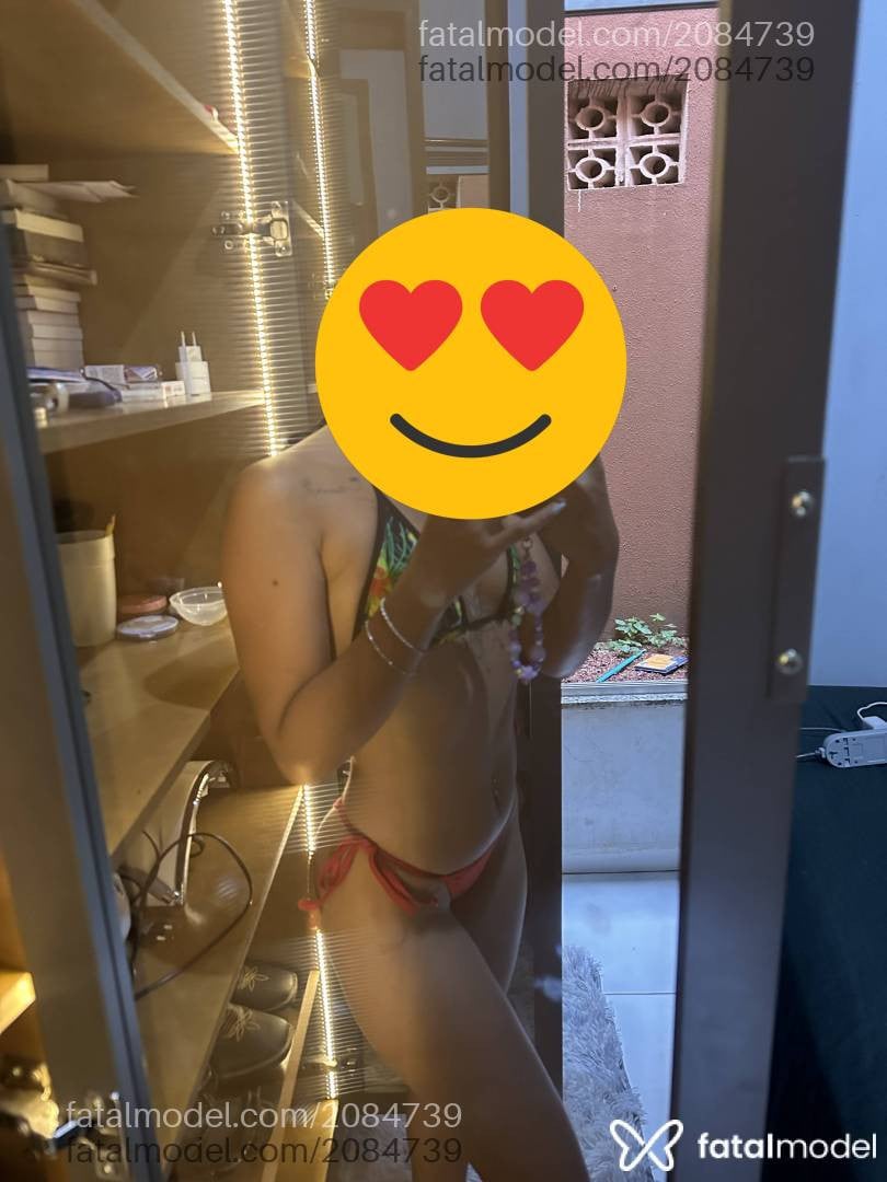 Acompanhante mulher morena (o) de olhos castanhos - Fernanda