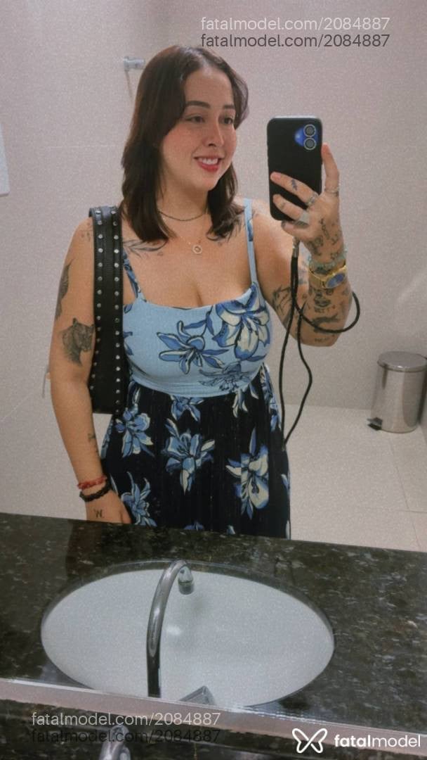 Acompanhante mulher com cabelo castanho de olhos castanhos - Rebecca