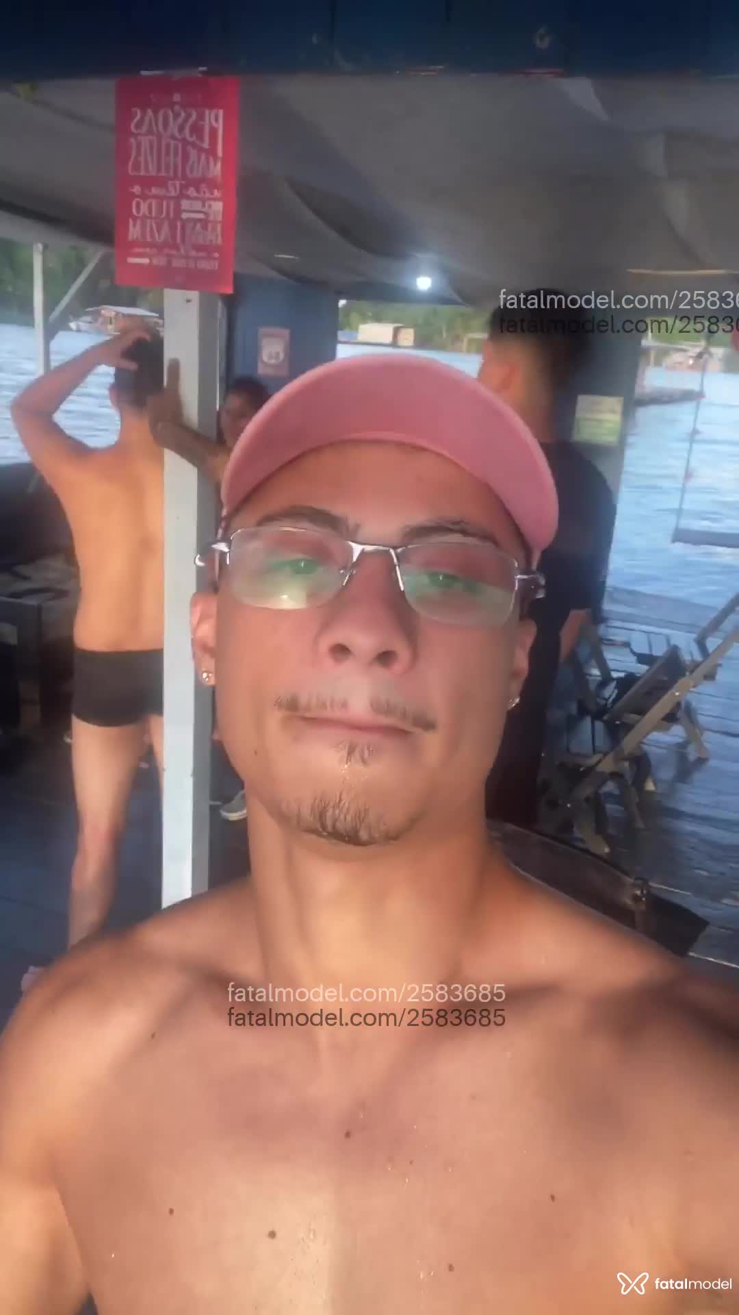 Acompanhante homem morena (o) de olhos castanhos em São Paulo Acompanhante homem morena (o) de olhos castanhos em São Paulo - Andrew