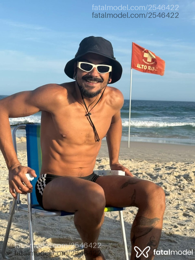 Acompanhante homem com cabelo castanho de olhos castanhos em Rio de Janeiro - Bruno