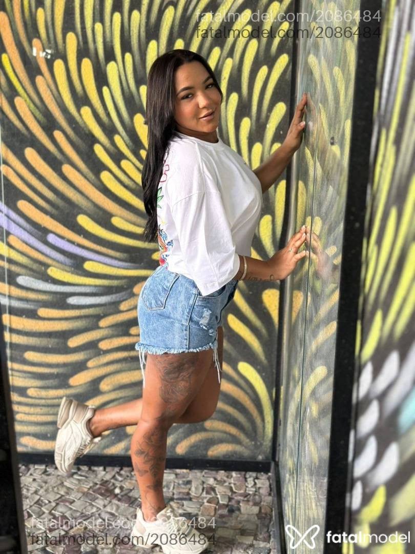 Acompanhante mulher morena (o) de olhos castanhos em Lucas do Rio Verde - Alice Montenegro