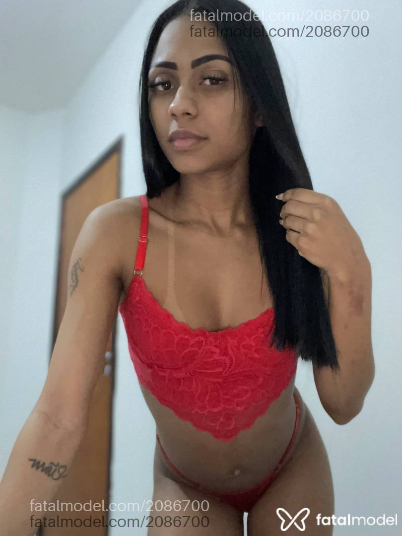 Acompanhante mulher morena (o) de olhos pretos em Videira - Agatha