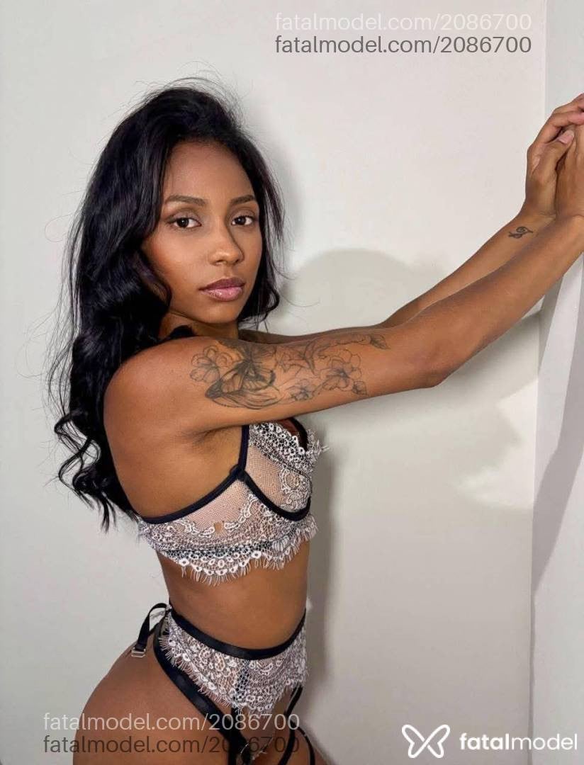 Acompanhante mulher morena (o) de olhos pretos em São José do Rio Preto - Agatha
