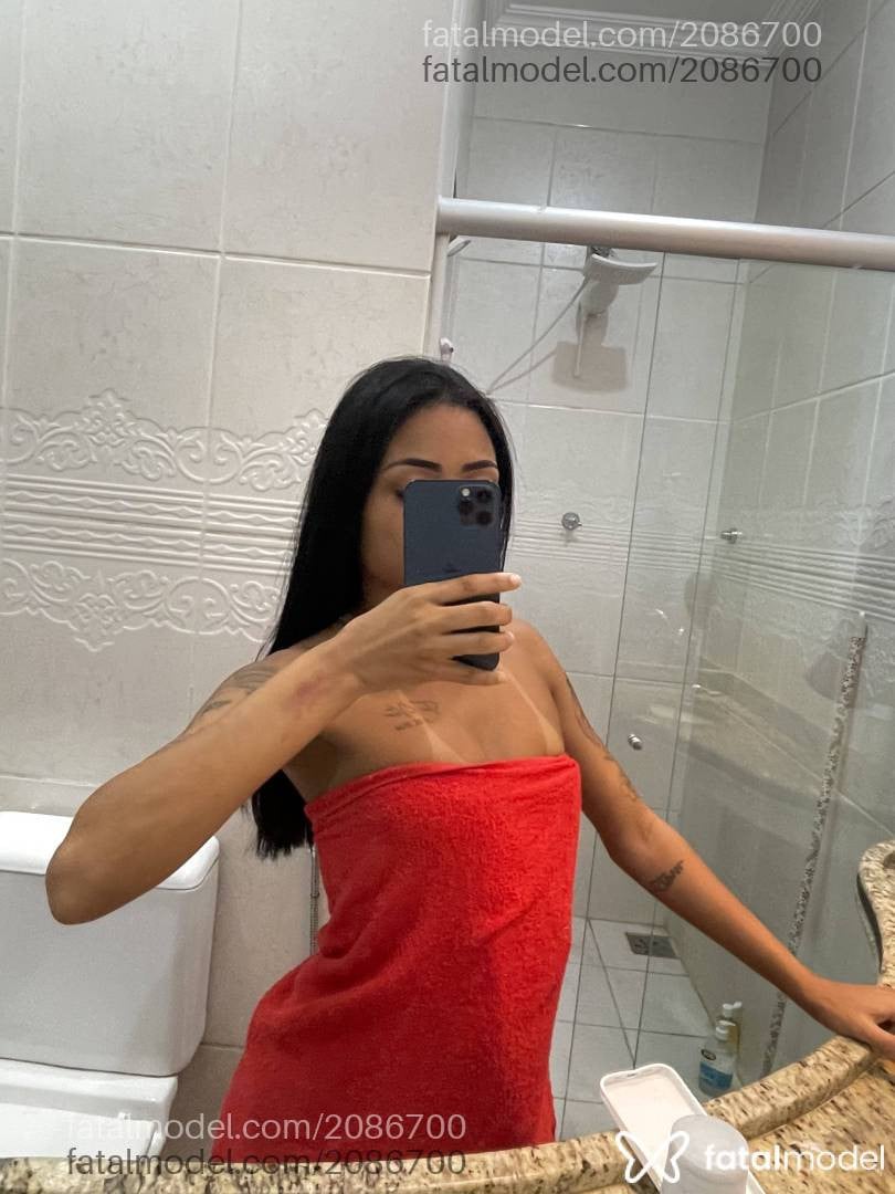 Acompanhante mulher morena (o) de olhos pretos - Agatha