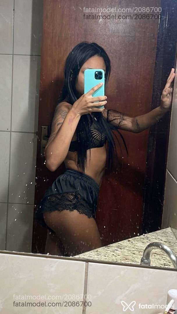 Acompanhante mulher morena (o) de olhos pretos - Agatha