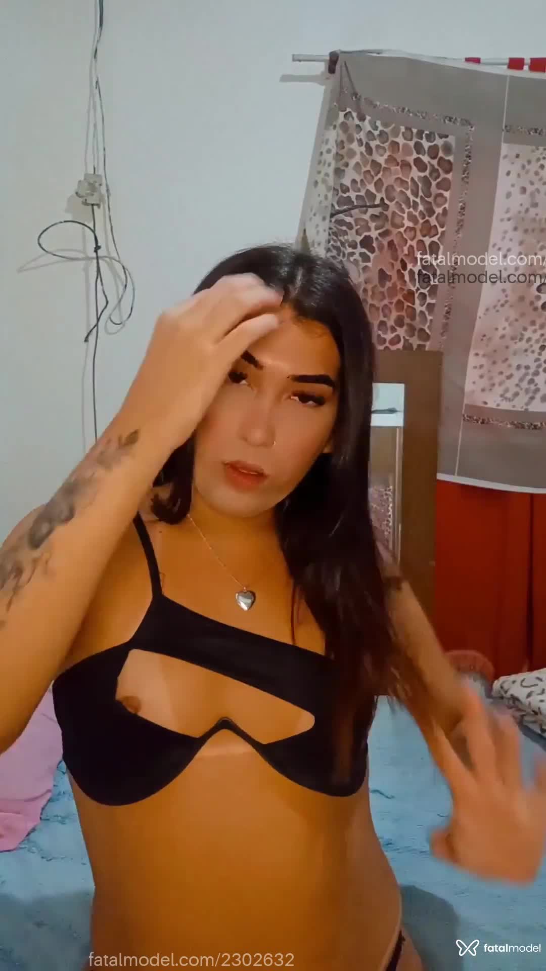 Acompanhante mulher trans com cabelo castanho de olhos castanhos em Florianópolis - Isabella Dias