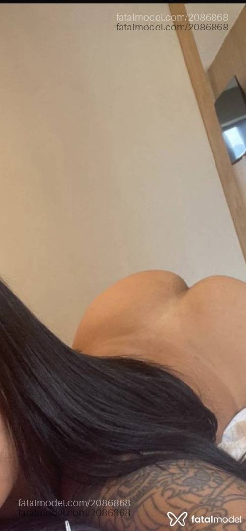 Acompanhante mulher morena (o) de olhos castanhos - Emilly