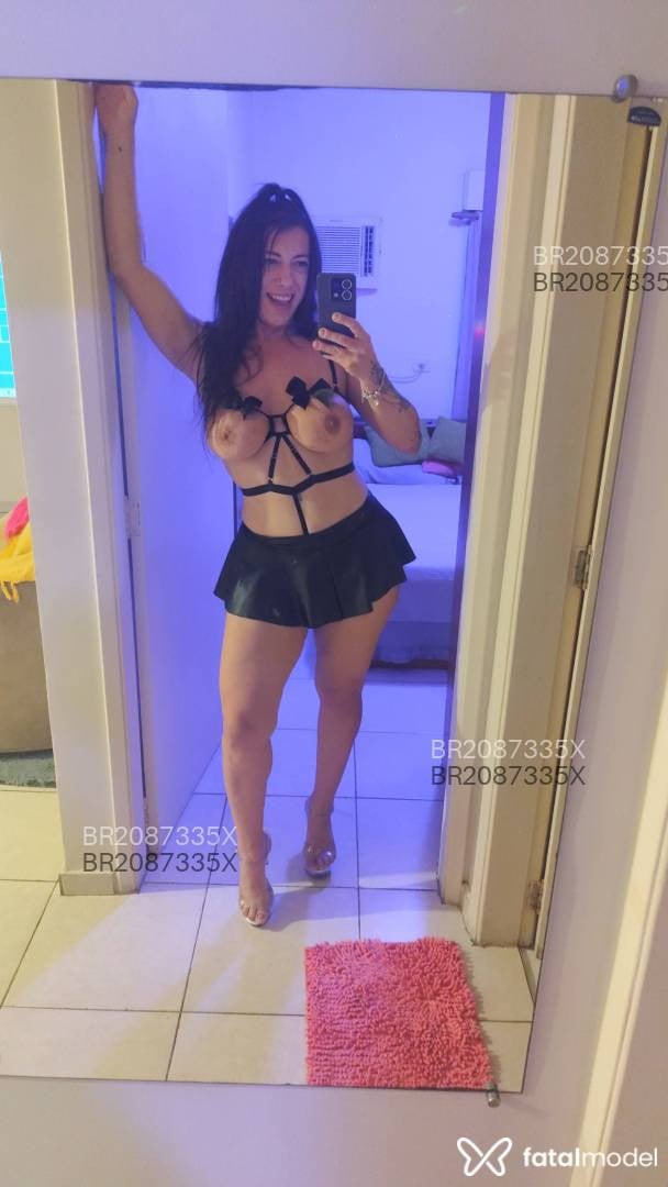 Acompanhante mulher com cabelo castanho de olhos castanhos em São Paulo - Kaká Ferrari
