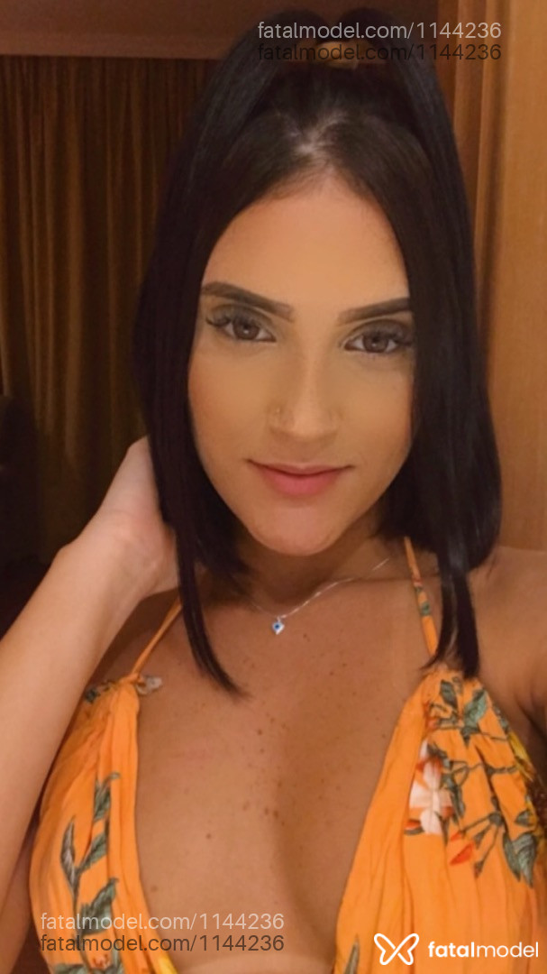 Acompanhante mulher morena (o) de olhos mel - Cléo Castro
